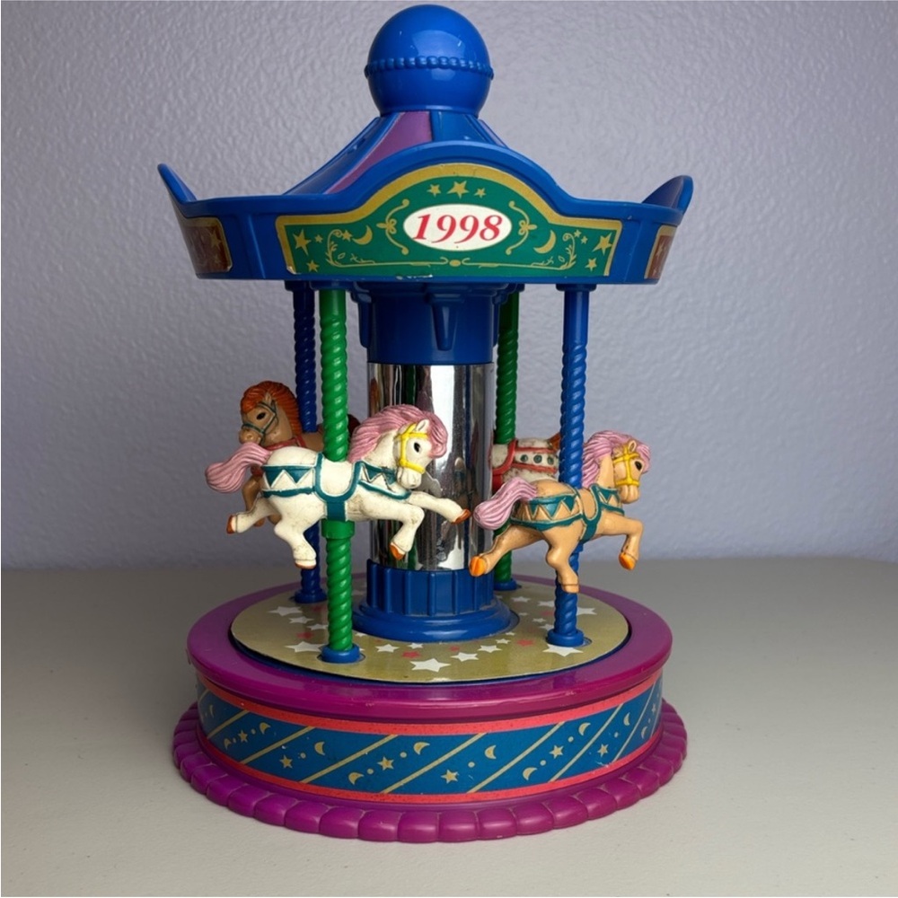 Vintage 90s Colorful Pink Purple Blue Horse Musical Carousel Toy merry-go-round - Picture 10 of 14